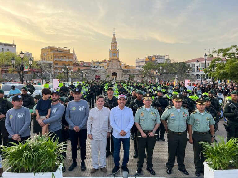“Que los bandidos se preparen: ¡Vamos por ellos!” Alcalde Dumek Turbay lanza ‘Comandos Élite’ y entrega histórico parque automotor y tecnología a la Policía